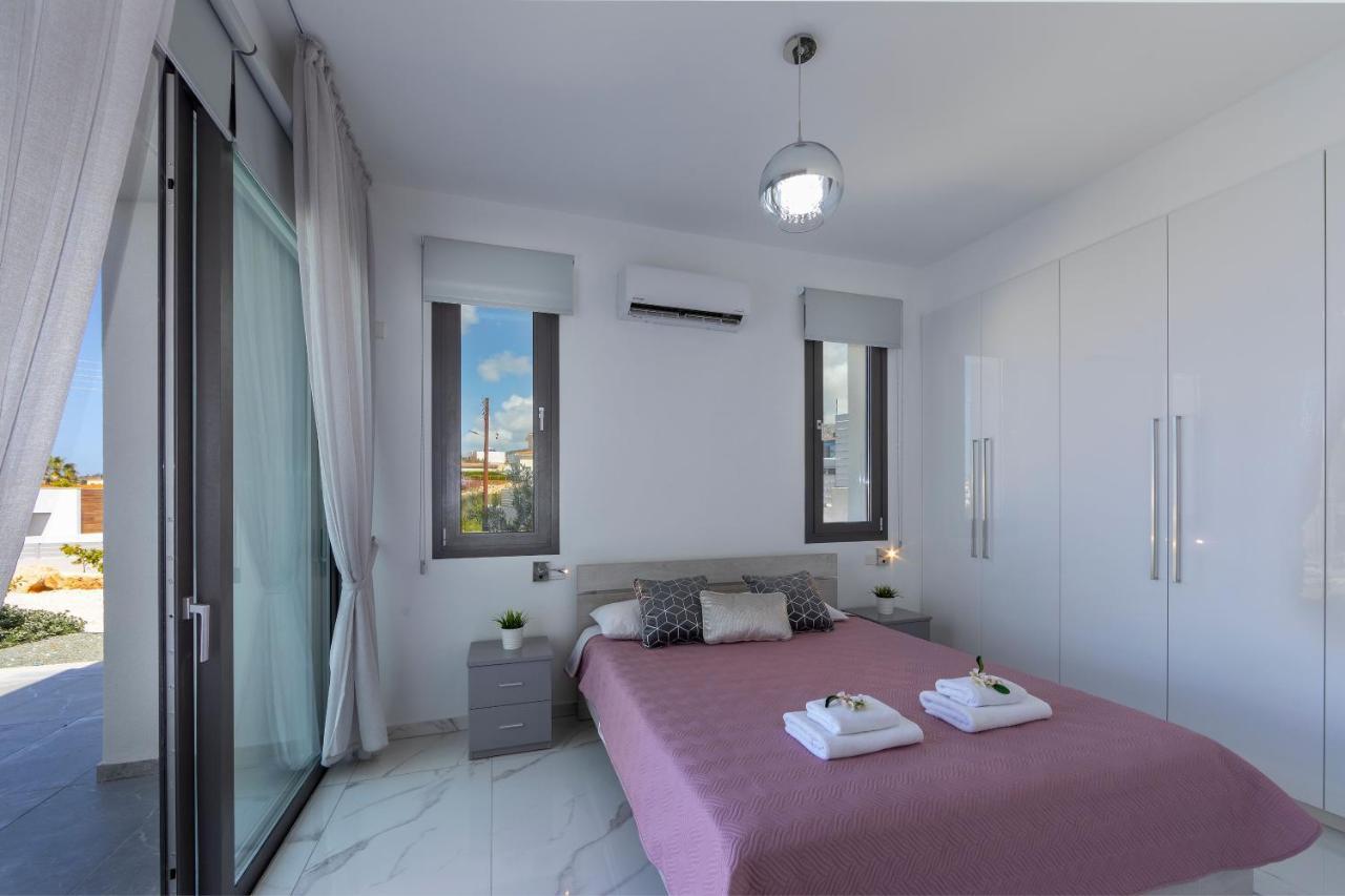 Villa Adaris, Sea Caves Peyia Пафос Екстериор снимка